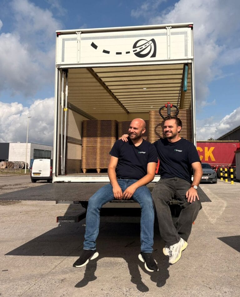 “Droppr werkt als de Uber van het transport” – Sanjay Aerts en Lennert Moens 